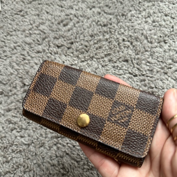 LV KEYCASE IN DAMIER - Picture 1 of 6